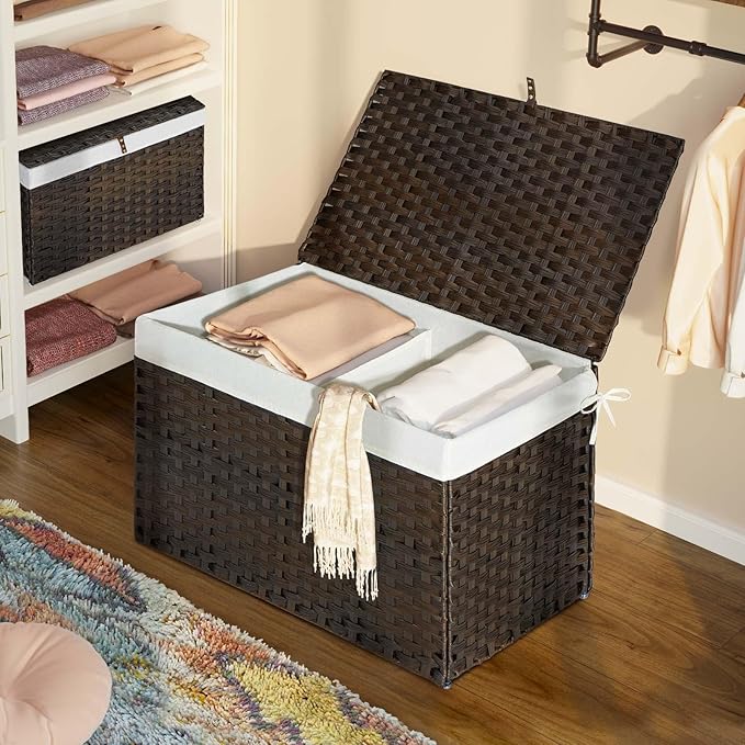 GREENSTELL Storage Basket with Lid, 27.7 Gallon(105L) Lagre Wicker Blanket Storage Basket with Handles, Foldable, 2 Removable Liner Bags, Metal Frame, for Bedroom, Laundry Room, Brown