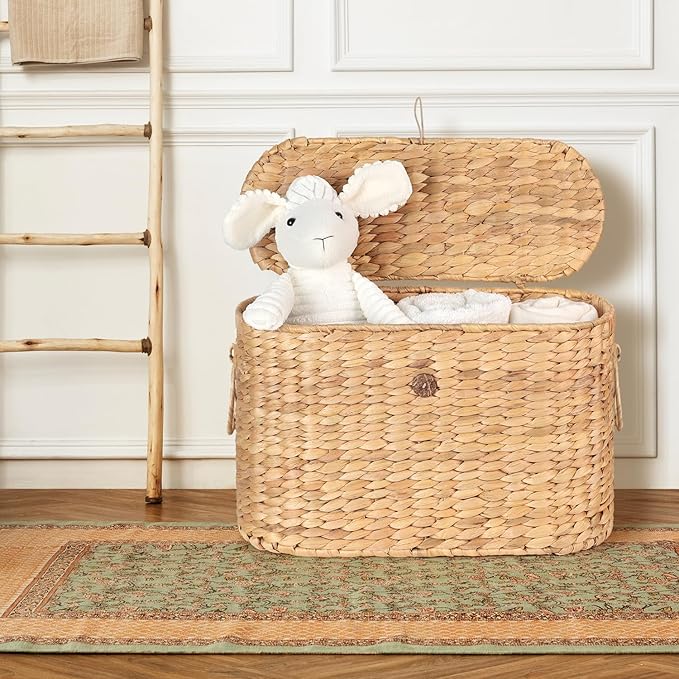SIEUSALEVN Toilet Paper Storage, Water Hyacinth Baskets with Lid, Toilet Paper Baskets for Storage Holder 6 Rolls, Papers Basket with Built-in Handles for Organizer, Bathroom Accessories Organizer