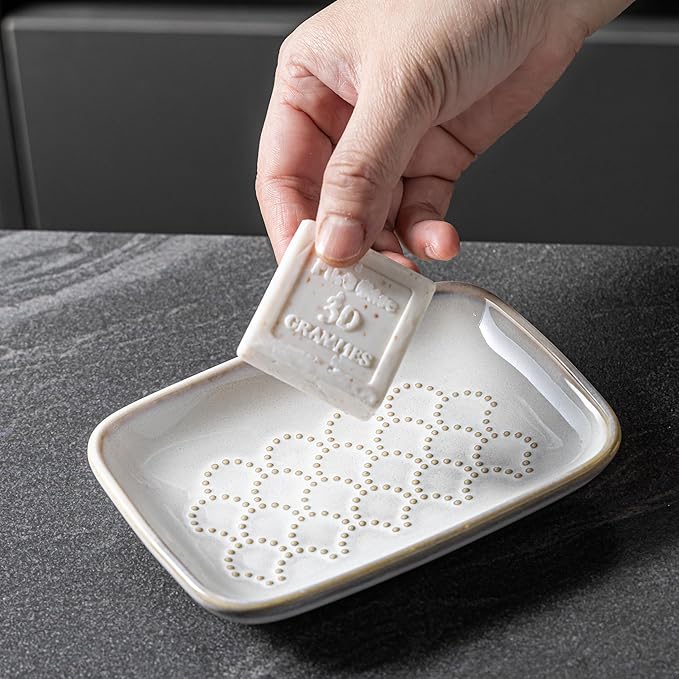 Gomakren Ceramic Soap Dish with Raised Scalloped Design, Versatile Soap Holder & Tray for Bathroom and Kitchen Sink, Prevents Soggy Soap, Rustic Modern Decor, Easy to Clean, Beige (5.59" x 4.02")