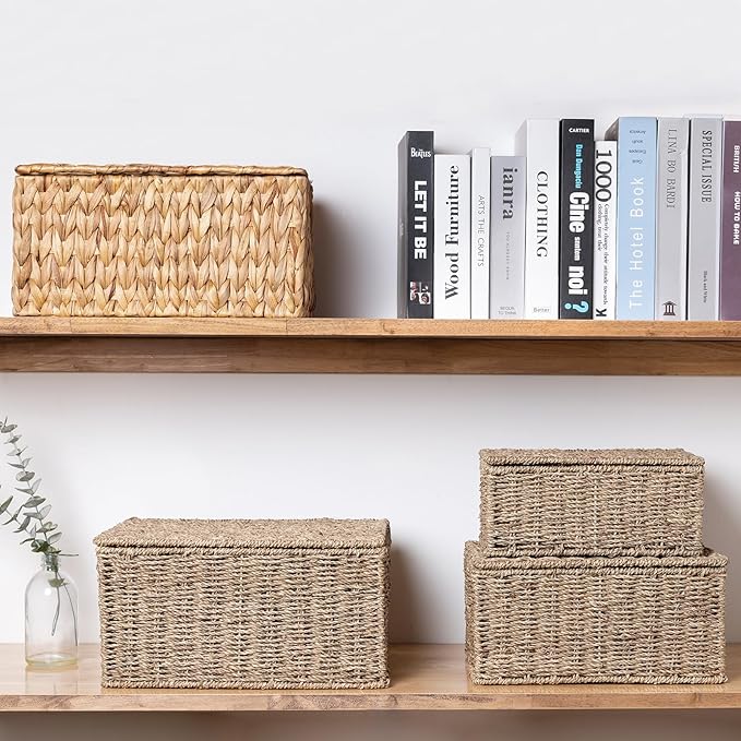 Wicker Storage Baskets with Lid, Hand-Woven Rectangular Wicker Basket with Lid for Bedroom & Living Room, Nesting Rattan Basket with Lid for Shelves (Seagrass, Set of 3）