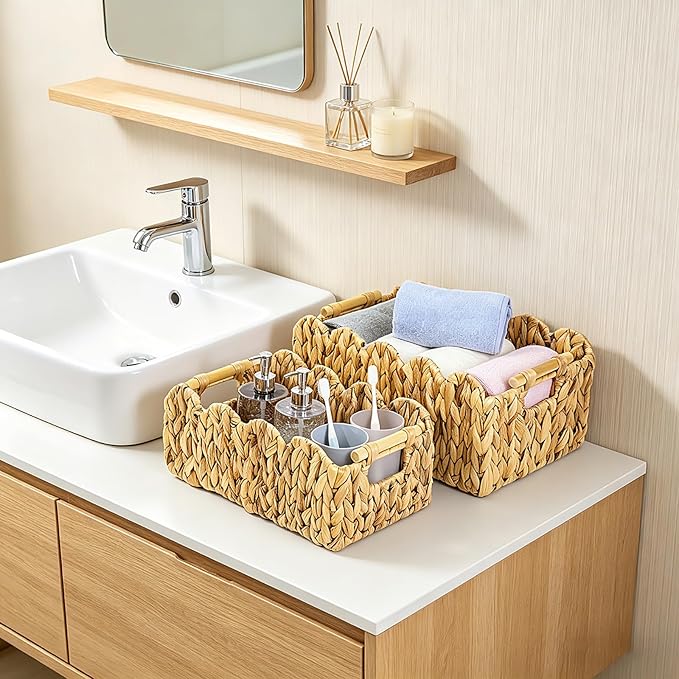 2Pack Scalloped Edge Wicker Basket,Hand-Woven Rattan Baskets with Wooden Handles,Natural Water Hyacinth Basket for Laundry,Shelves,Decorative Basket