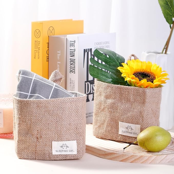 Small Cotton and Linen Hanging Storage Basket for Desktop, Ideal for Organizing Keys and Miscellaneous Items. (3)