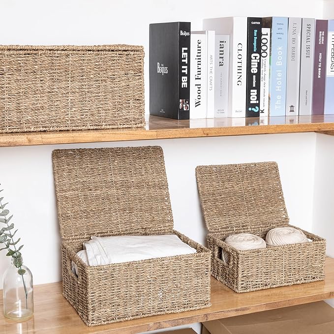 Wicker Storage Baskets with Lid, Hand-Woven Rectangular Wicker Basket with Lid for Bedroom & Living Room, Nesting Rattan Basket with Lid for Shelves (Seagrass, Set of 3）