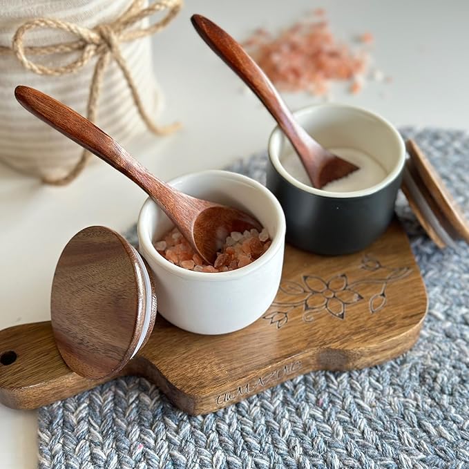 SALT AND PEPPER CELLAR SET WITH ACACIA WOOD LID AND ENGRAVED DECORATIVE HOLDING TRAY - WHITE AND BLACK