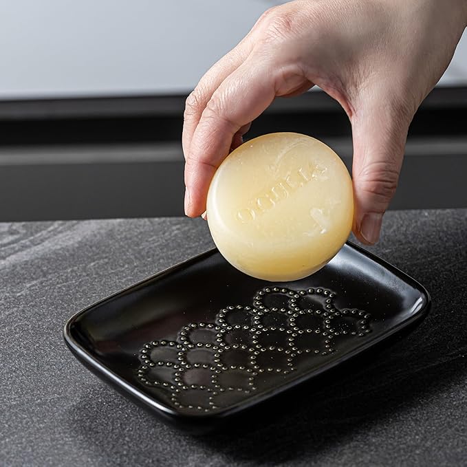 Gomakren Ceramic Soap Dish with Raised Scalloped Design, Versatile Soap Holder & Tray for Bathroom and Kitchen Sink, Prevents Soggy Soap, Modern Decor, Easy to Clean, Black (5.59" x 4.02")