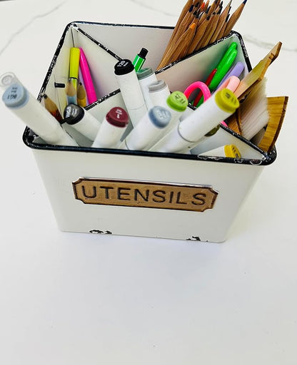 Portable Metal Storage Caddy Organizer with 4 Compartments & Handle, Perfect for Neatly Sorting Kitchen, Office & Bathroom Items，