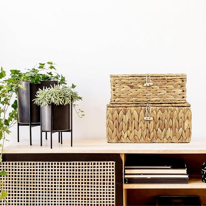 Set of 2 Wicker Baskets with Lid, Small Woven Wicker Storage Bins, Natural Water Hyacinth Basket Multipurpose Decorative Storage Boxes for Shelf Organizer (11.2" x 7.8" x 5.1" + 10" x 6.1" x 3.8")
