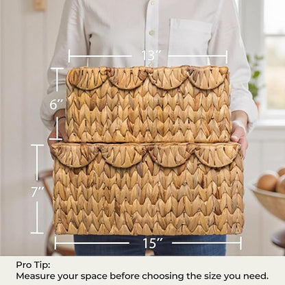 StorageWorks Wicker Basket with Scalloped Edge Lid, Handwoven Water Hyacinth Baskets for Bedroom, Living Room, 13" L x 9 ½" W x 6" H