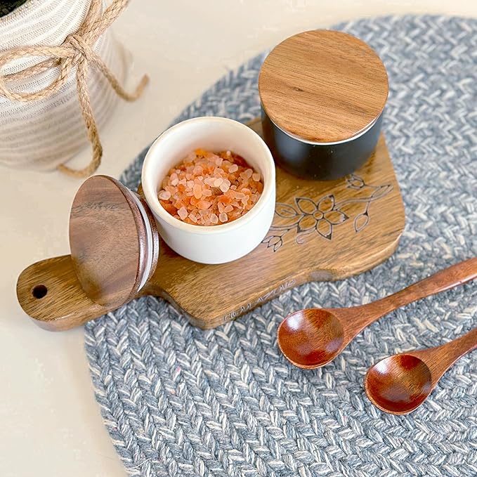 SALT AND PEPPER CELLAR SET WITH ACACIA WOOD LID AND ENGRAVED DECORATIVE HOLDING TRAY - WHITE AND BLACK