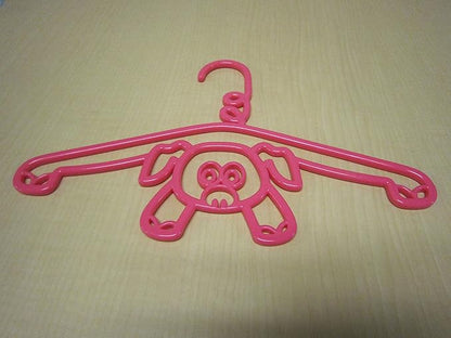 Clothes Hanger buddiez - Farm Shaped Animal Hangers by Silly Bandz