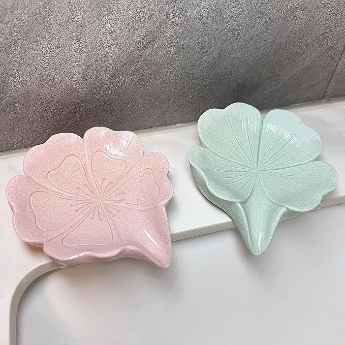 Soap Dish Soap Holder Self-Draining Soap Dish, Resin Bar Soap Holder, Lucky Four-Leaf Clover Shape Soap Tray Soap Saver for Bathroom,Kitchen,Sink,Bathtub, Easy Cleaning and Keep Dry